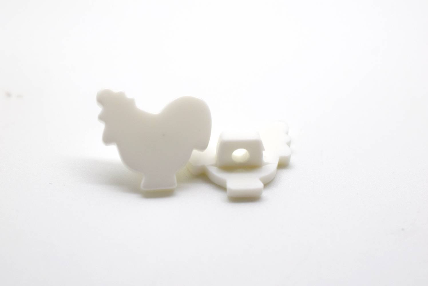 B1015 Chicken Shanked Italian Baby Novelty Buttons 18mm