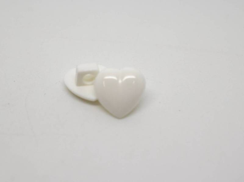C223 Heart Shank Shiny Plastic Italian Buttons 12mm
