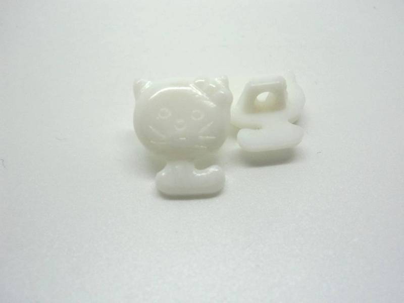 C2247 Kitty Shanked Italian Baby Novelty Italian Buttons 18mm