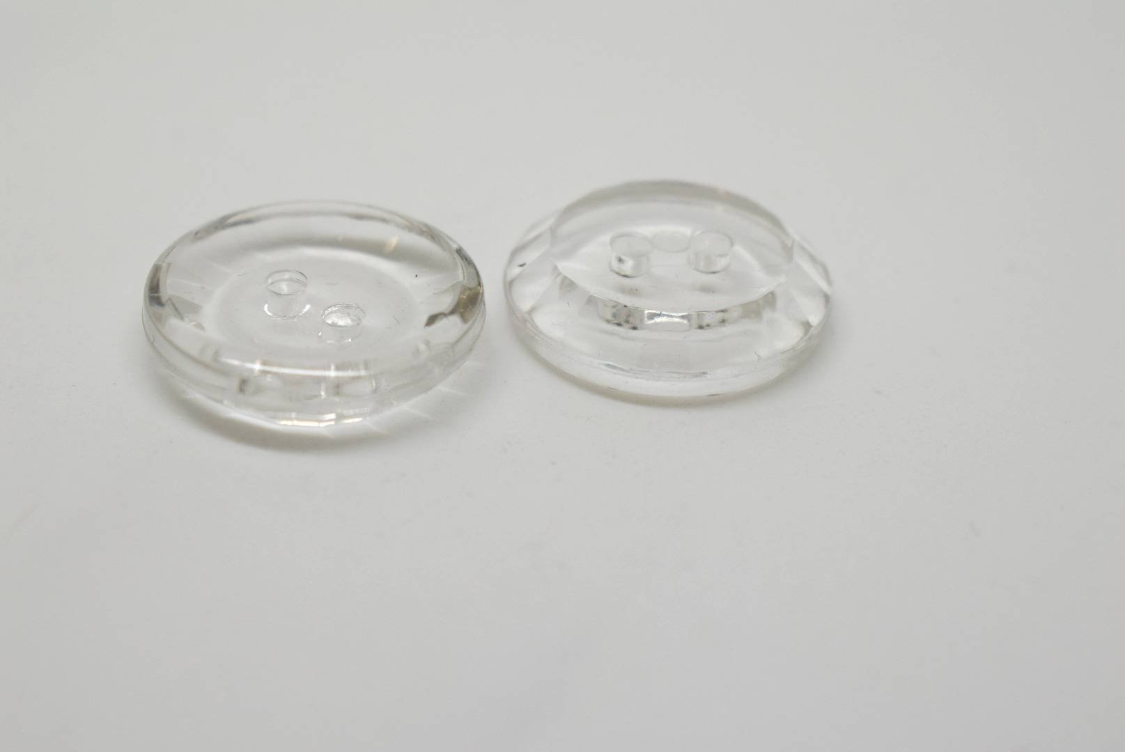 B1031cl Bowl Clear Plastic Italian Buttons 18mm