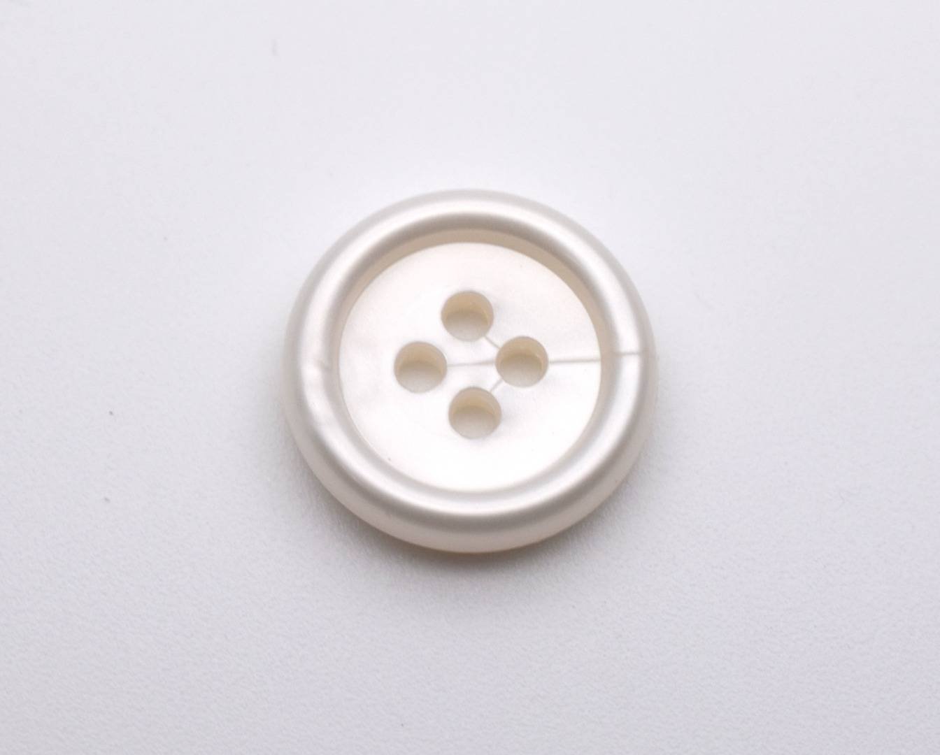 B348pe Shiny Edge Mother Of Pearl Look Plastic Italian Buttons 18mm