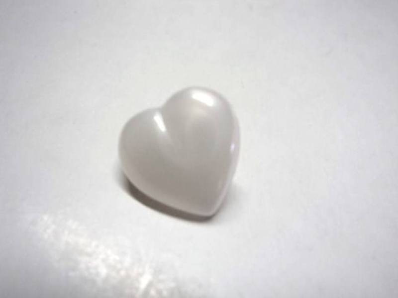 C223pe Heart Shank Shiny Pearl Plastic Italian Buttons 14mm