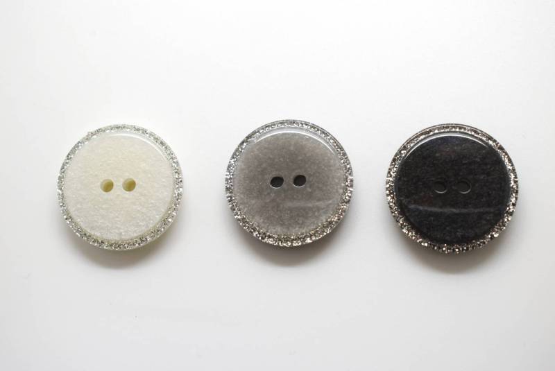 F3830 Silver Glitter Edge Shiny Polyester Italian Buttons 22mm