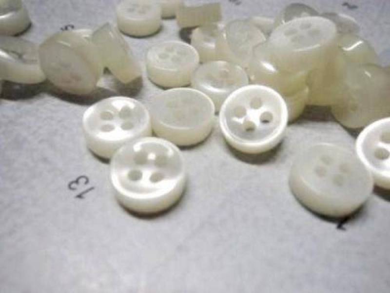 F3473 Tiny Mother Of Pearl Looking Resin Italian Buttons 9mm