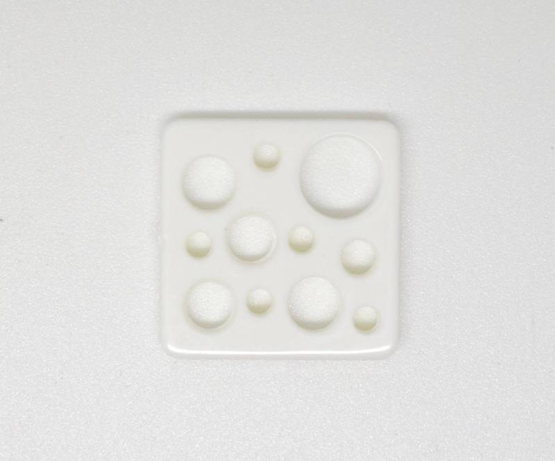 LB6563 Square Multi-Hole Shiny Plastic Italian Buttons 21mm