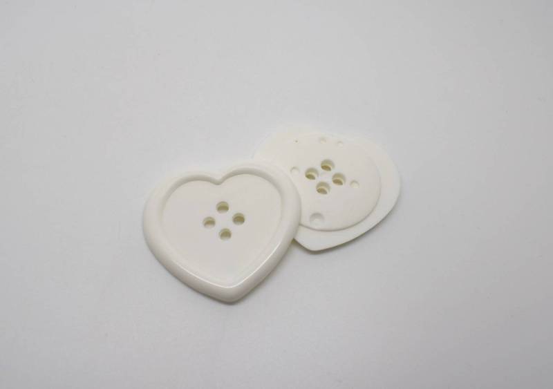 F566 Heart Flat Large 4 Holes Italian Novelty Buttons 23mm