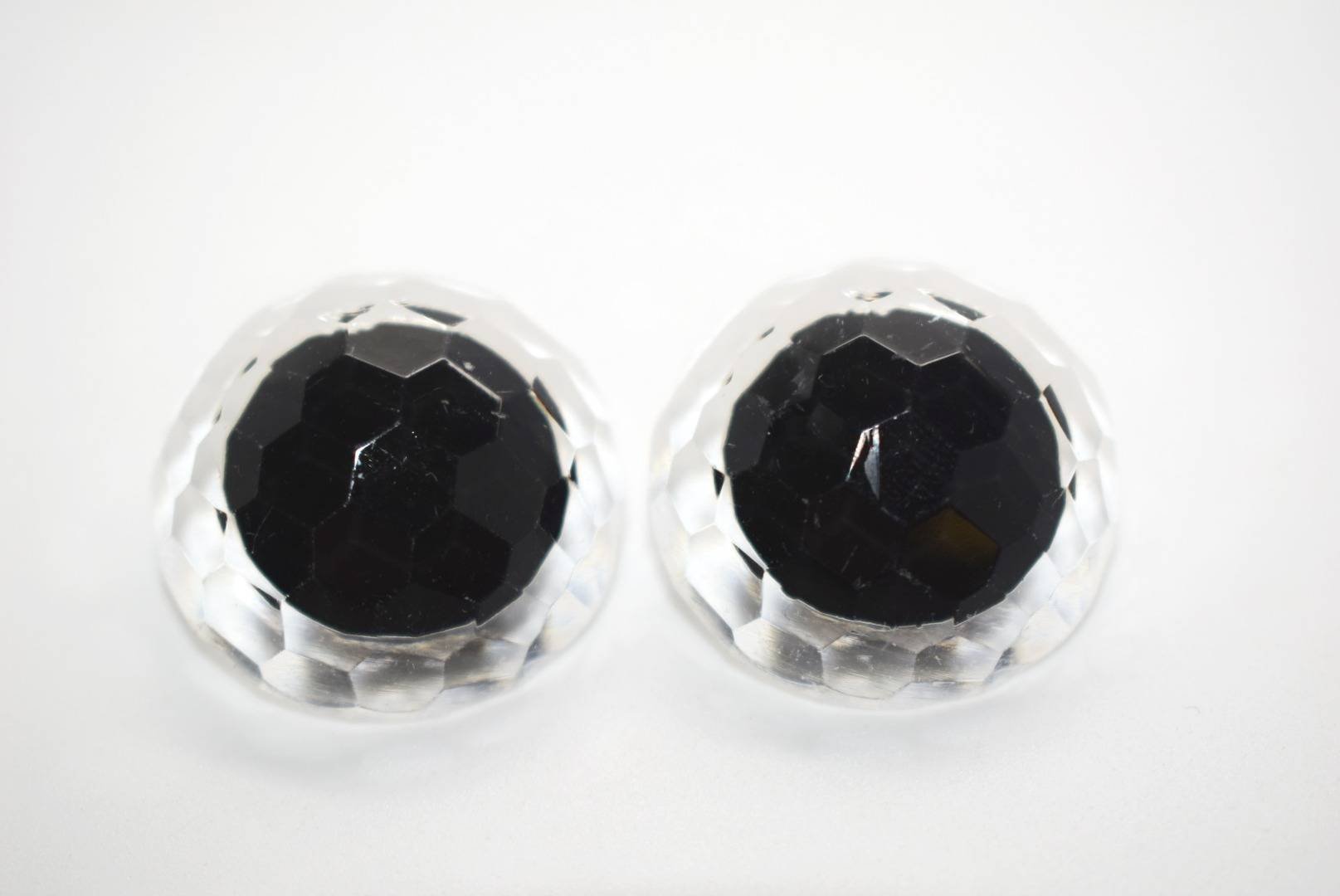 B913 - Plastic - 25mm - White