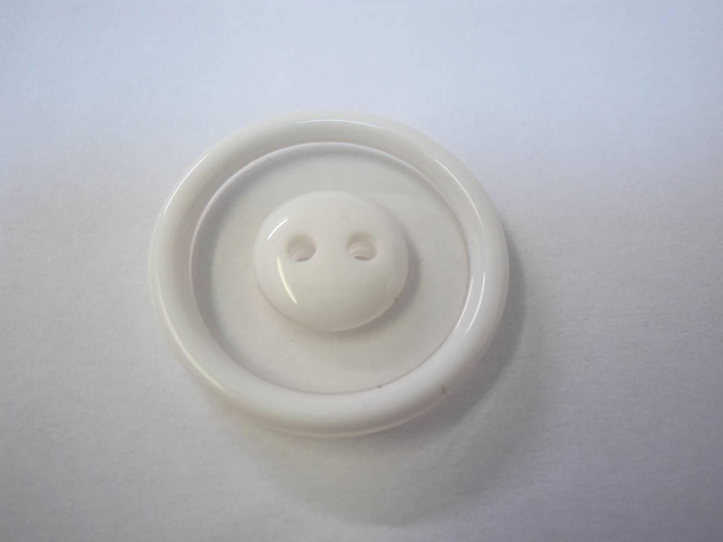 GF3575 Special Design Clear Shiny Italian Buttons 28mm