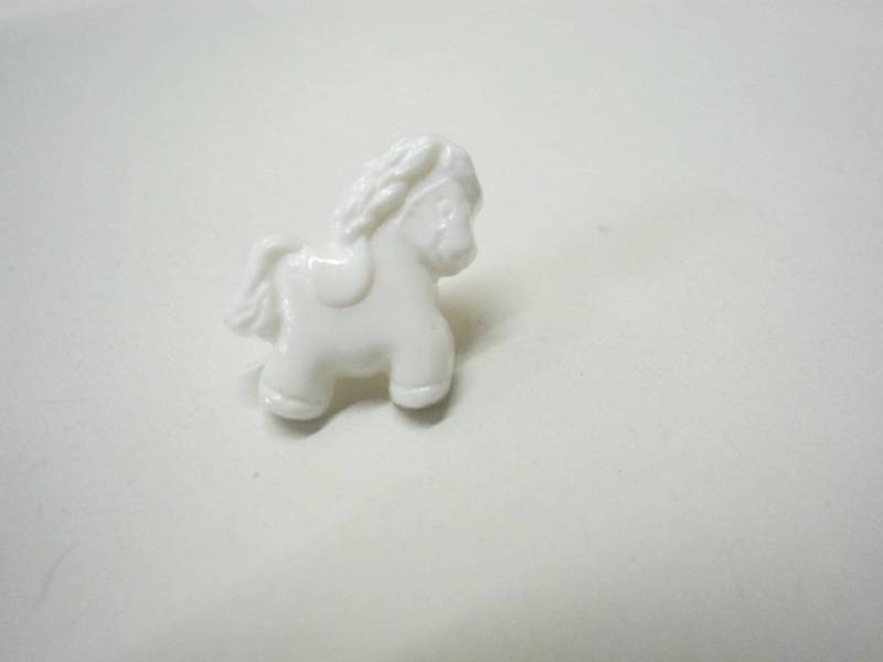 G615 Horse Shanked Italian Baby Novelty Buttons 18mm