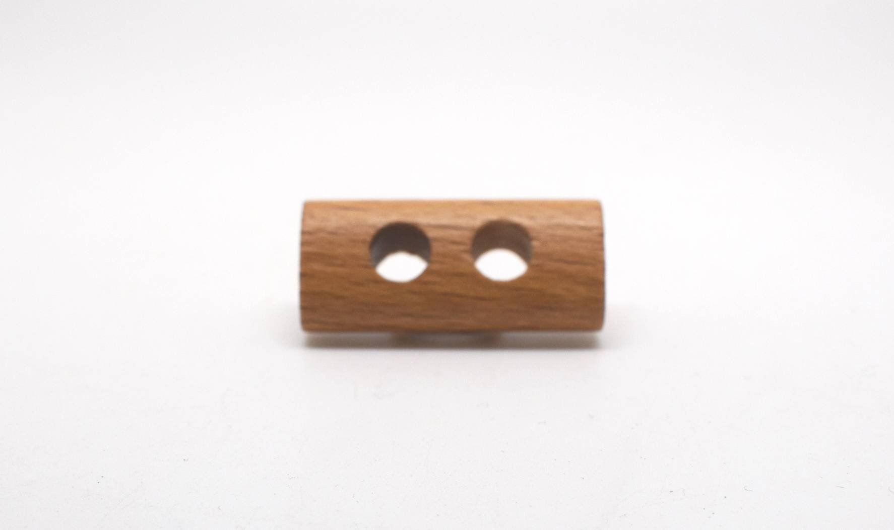 W83 Thick Flat Beech Wood Italian Toggles