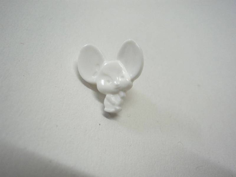 G516 Mouse Shanked Italian Baby Novelty Buttons 16mm