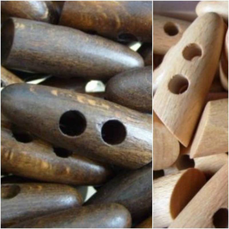 W81 Tooth Beech Wood Italian Toggles 45mm