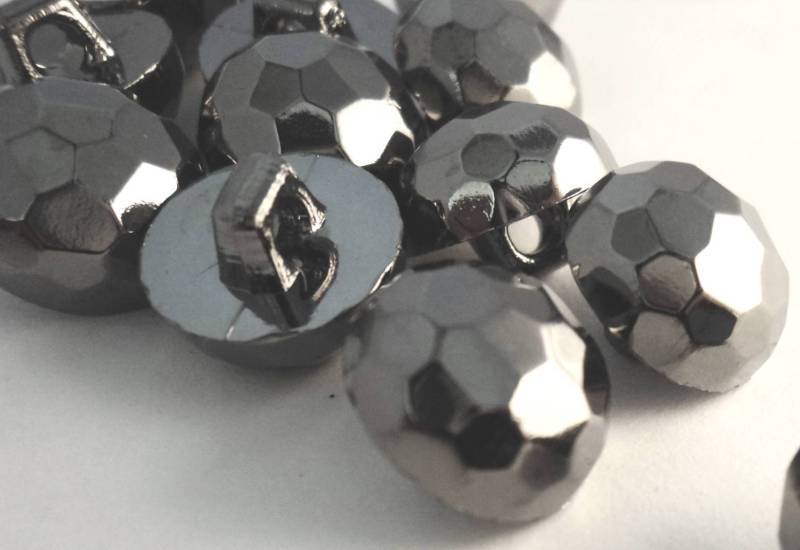 B226 Half Ball Faced Sparkly Gunmetal Colour Plastic Italian Buttons 13mm
