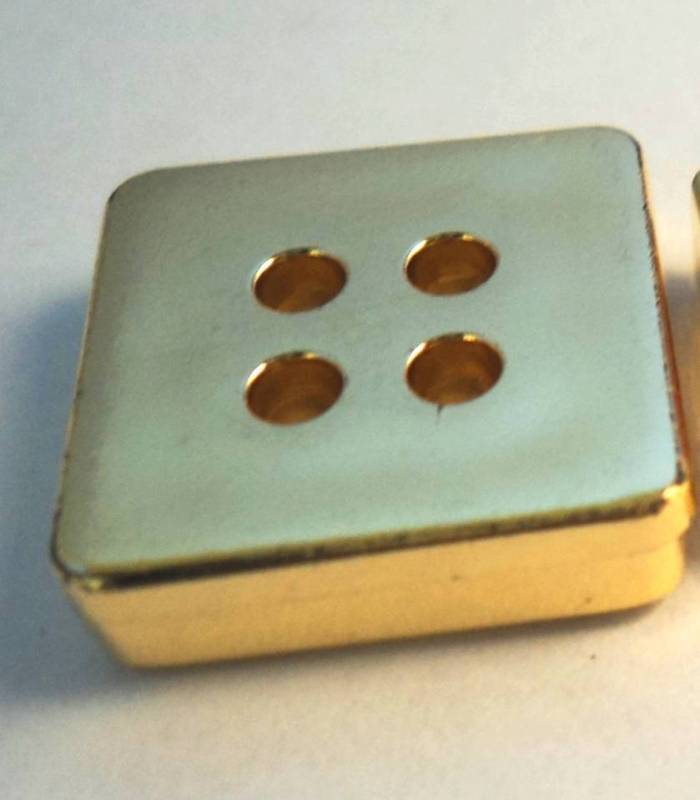 B554 Square Gold Solid Plastic Italian Buttons