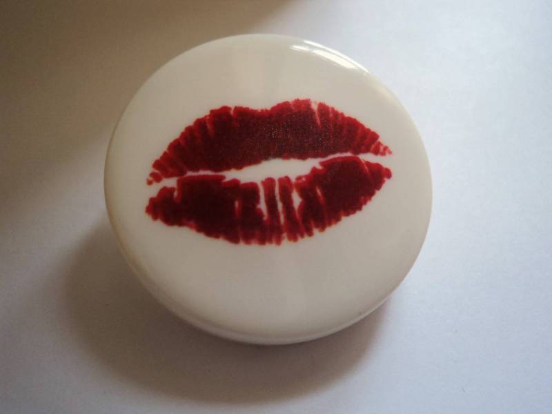B156kiss Special Screen-Printed Plastic Italian Buttons