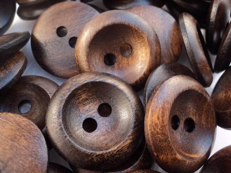 W1087 Wood Italian Buttons 15mm