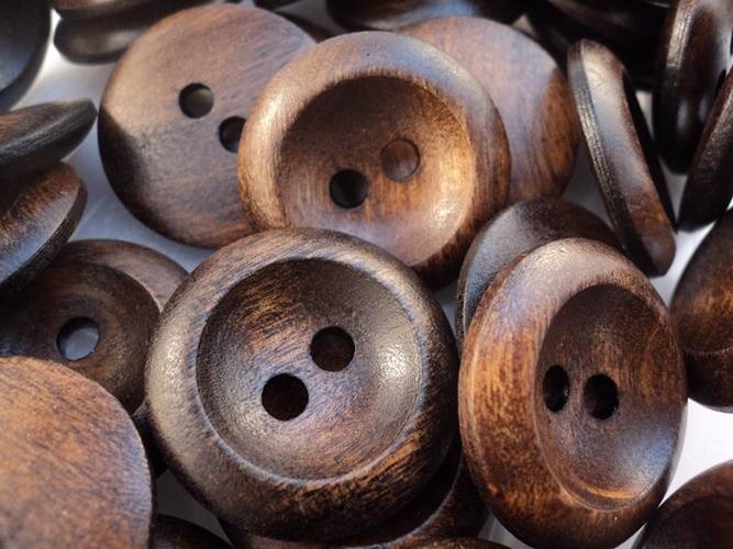 W1087 Wood Italian Buttons 15mm