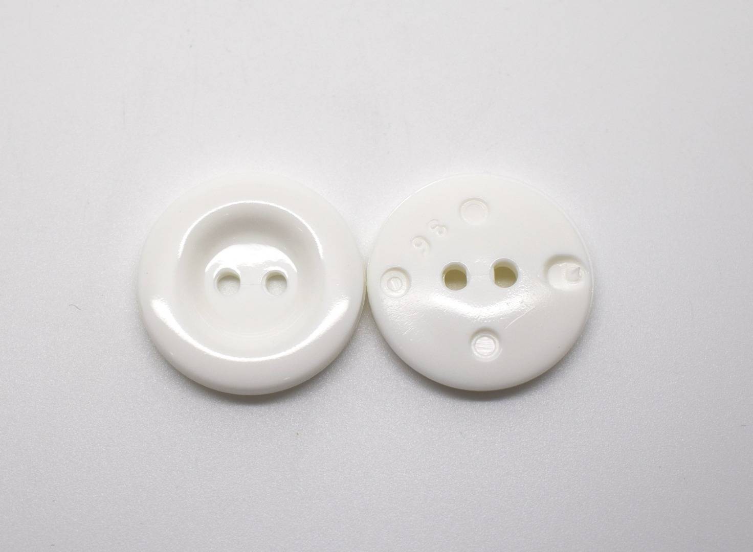 B887 Chunky Italian Buttons 11mm