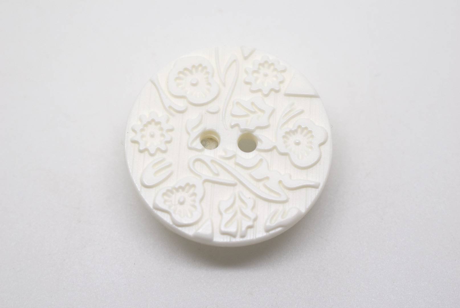 B1154 Flower Italian Buttons 34mm