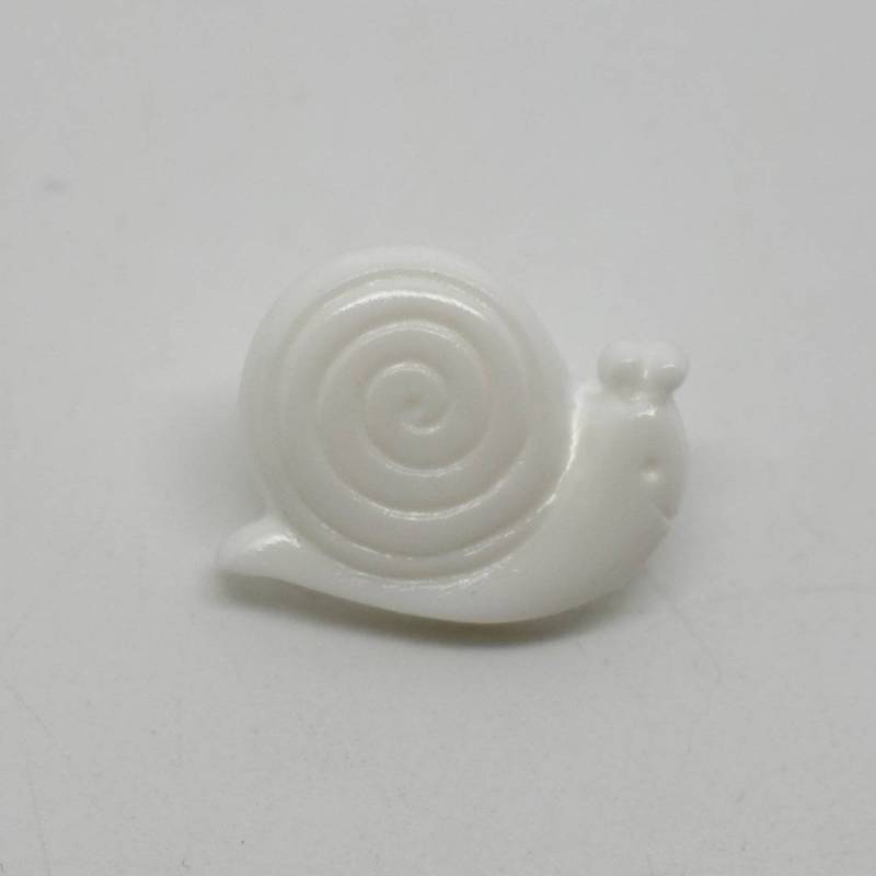 G446 Snail Shanked Italian Baby Novelty Buttons 18mm