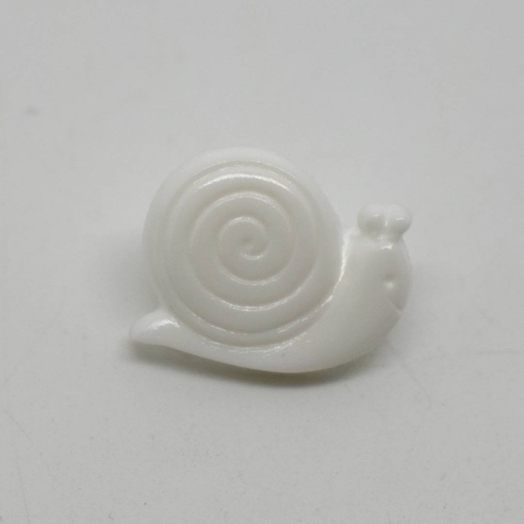G446 Snail Shanked Italian Baby Novelty Buttons 18mm