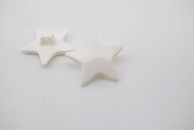 G434 Star Italian Buttons 14mm