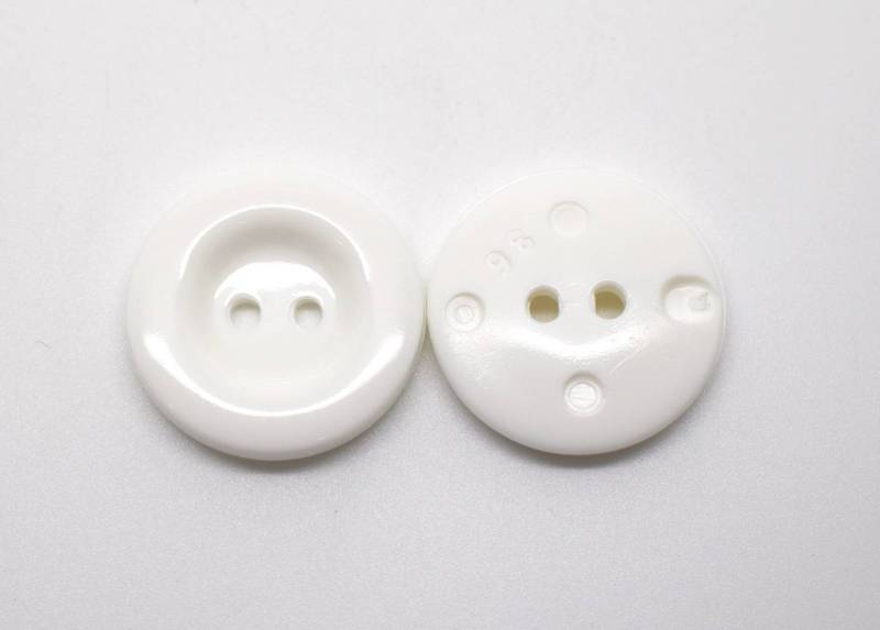 B887 Chunky Italian Buttons 23mm