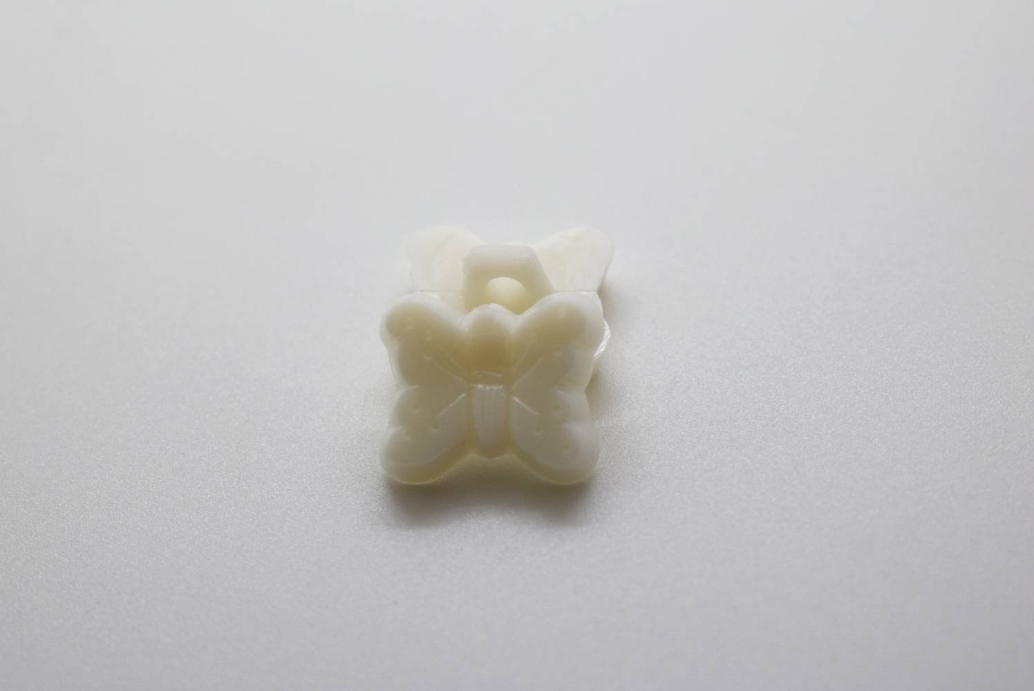 C1105 Butterfly Shaped Shanked Italian Baby Buttons 18mm