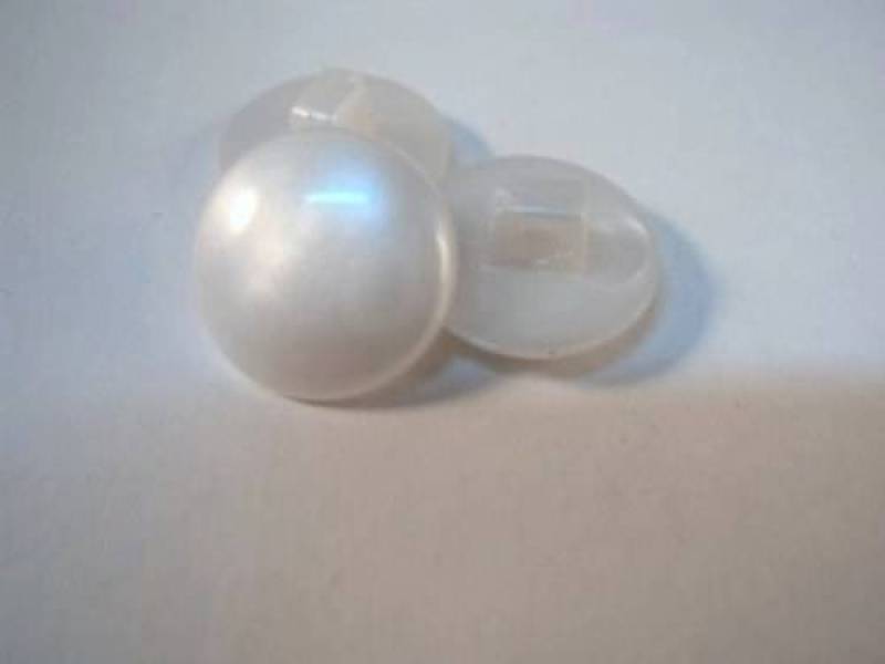 B1pe Pearl Plastic Italian Buttons 15mm
