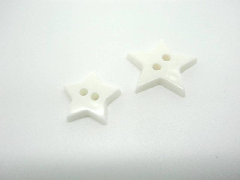 B599 Star Shaped Flat Plastic Italian Buttons 17mm