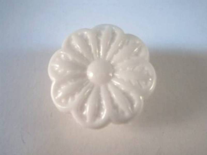 C3034 Large Flower Plastic Italian Buttons 25mm