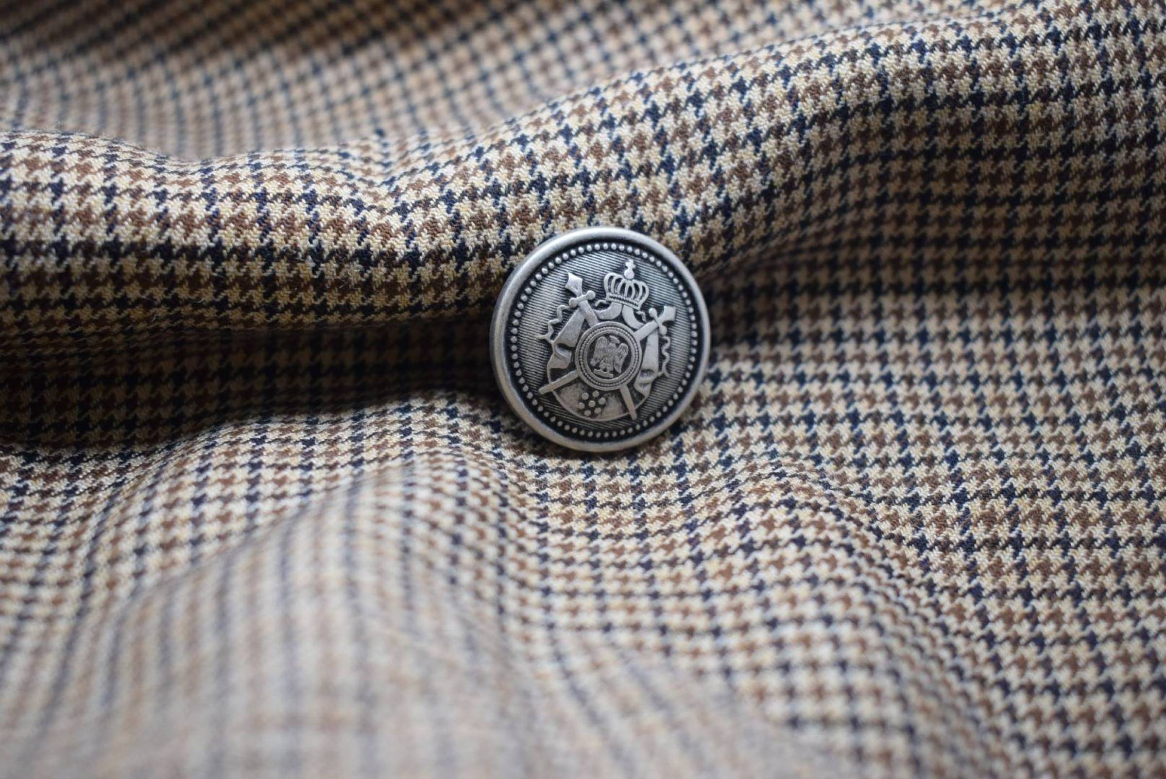 Metal Colour Buttons